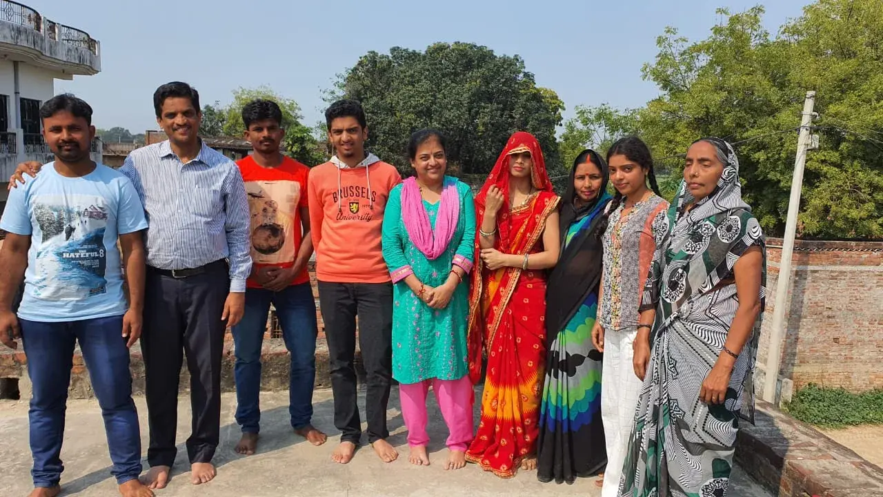 Mr D.R. Sudheendra and family with Mr Akhilesh Pande's family in Varanasi